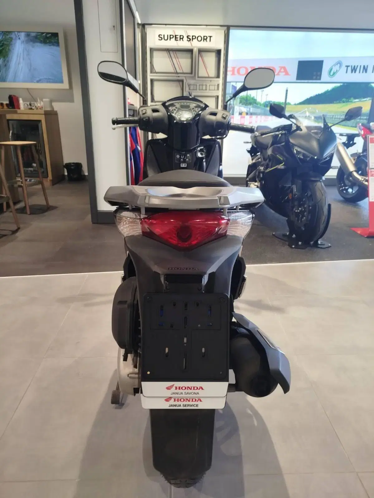 Honda SH 125 i ABS (2013 - 17) (4)