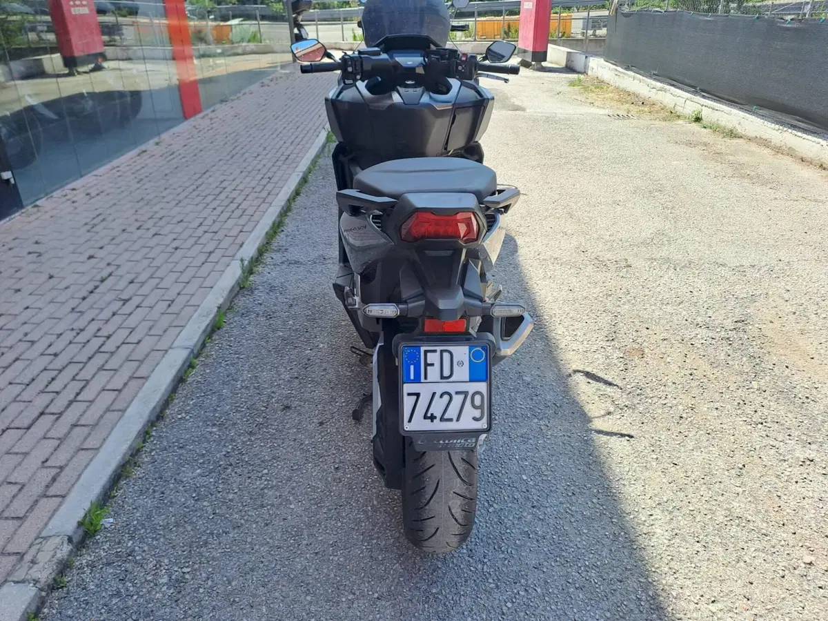 Honda Forza 750 DCT (2021 - 24) (4)