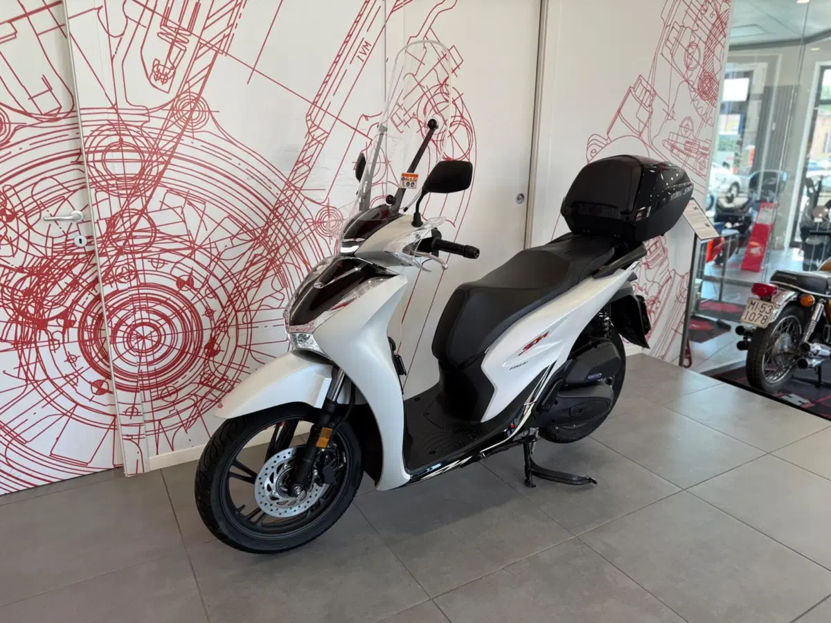 Honda SH 150i (2020 - 23) (4)