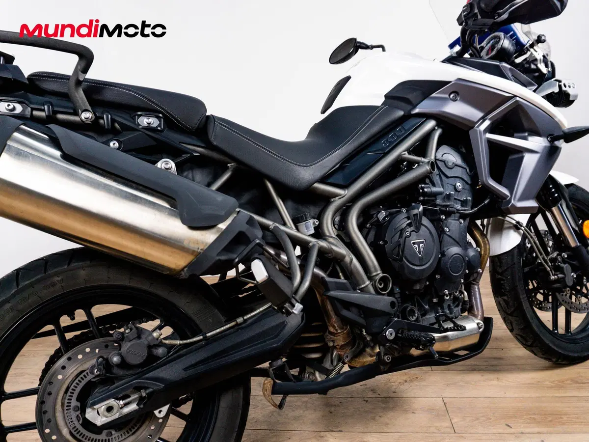 Triumph Tiger 800 XRx (2015 - 17) (3)
