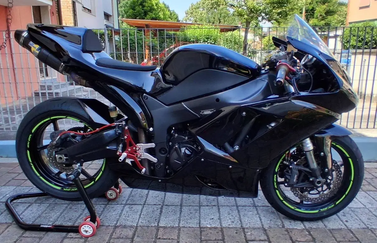Kawasaki Ninja 600 ZX-6R (2007 - 08) (3)