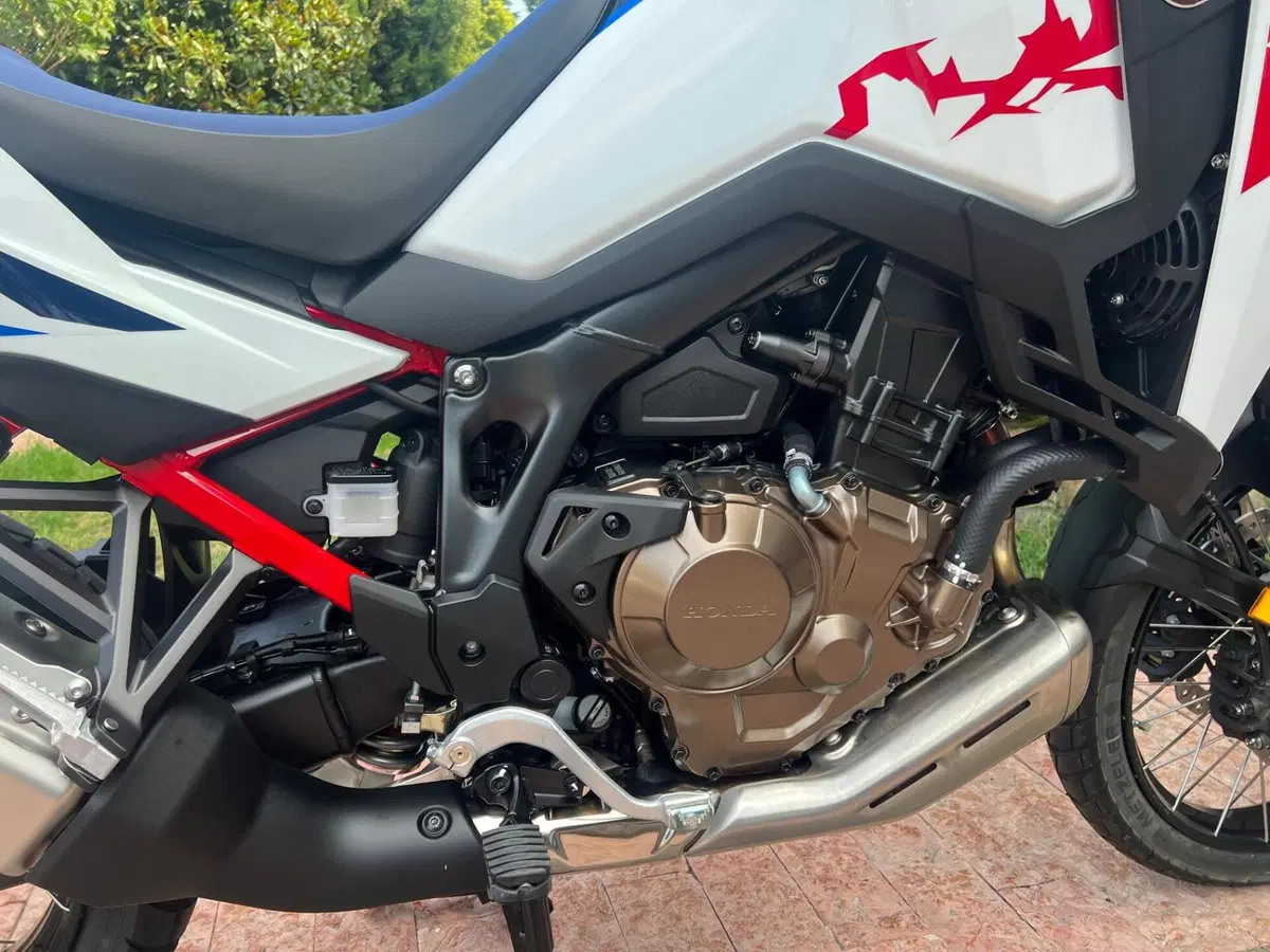 Honda Africa Twin CRF 1100L (2024 - 26) (10)