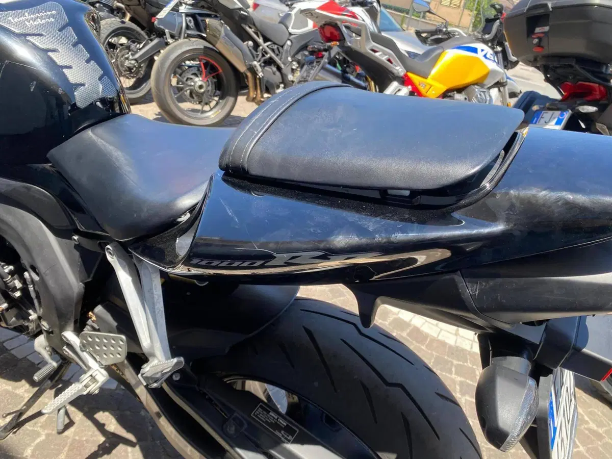 Honda CBR 1000 RR Fireblade (2006 - 07) (8)