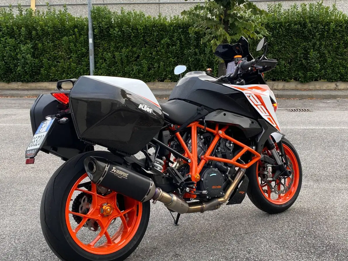 KTM 1290 Super Duke GT (2019 - 20) (4)