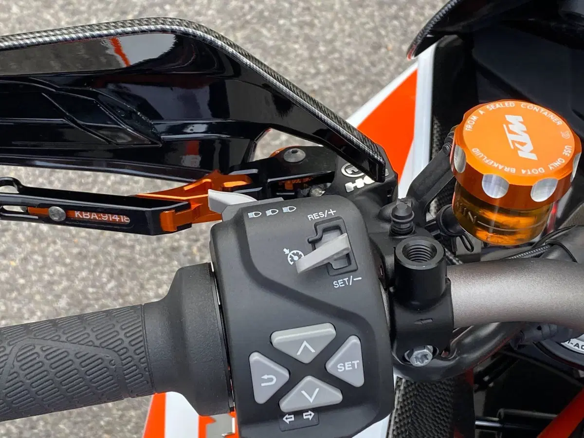 KTM 1290 Super Duke GT (2019 - 20) (8)
