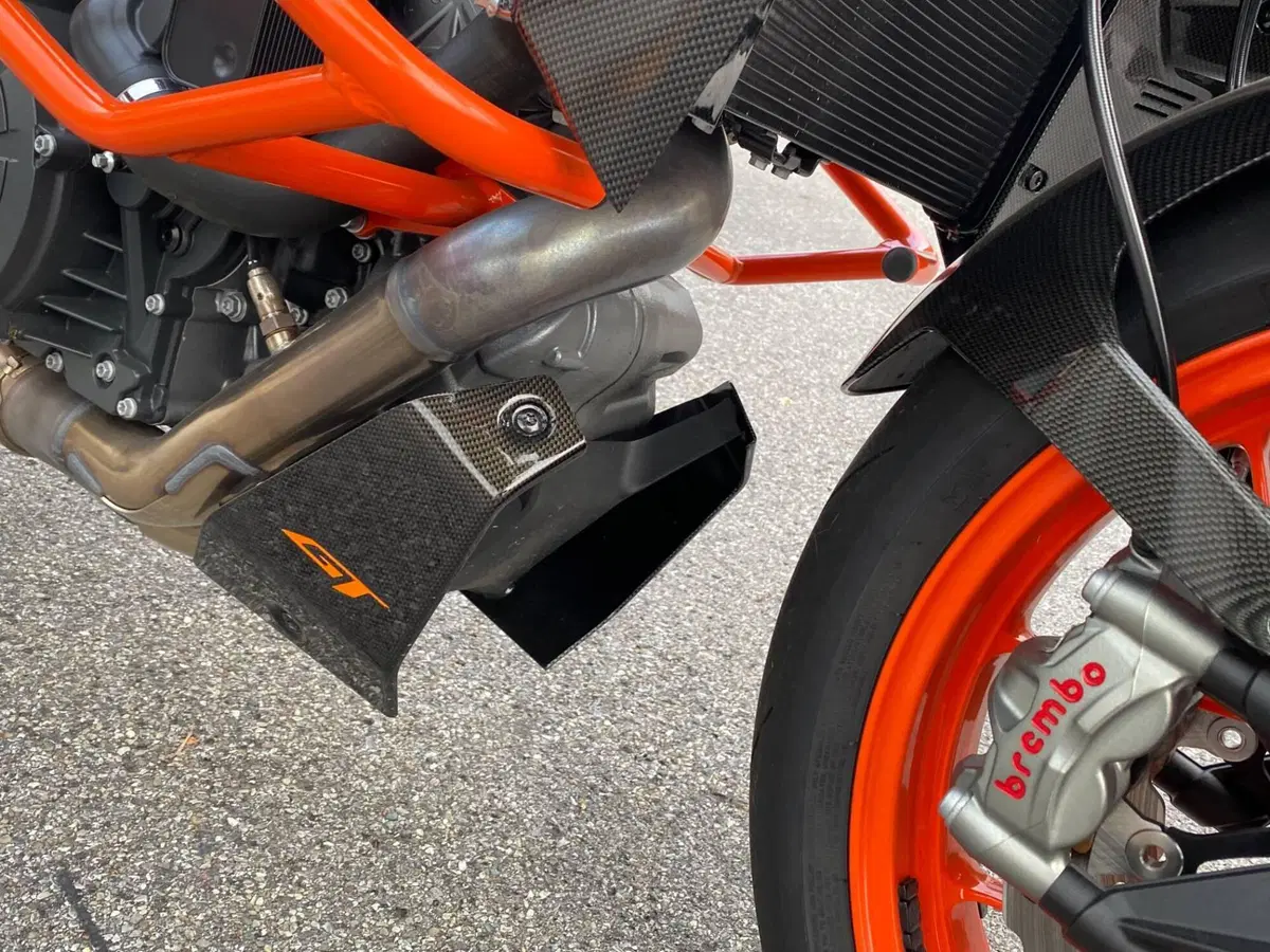 KTM 1290 Super Duke GT (2019 - 20) (12)