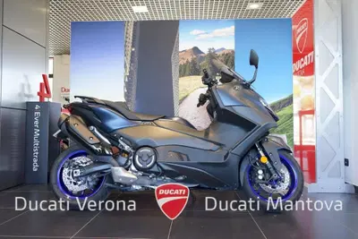 Yamaha T-Max 560 (2022 - 24) usata