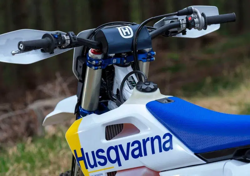 Husqvarna TE 125 TE 125 (2027) (4)