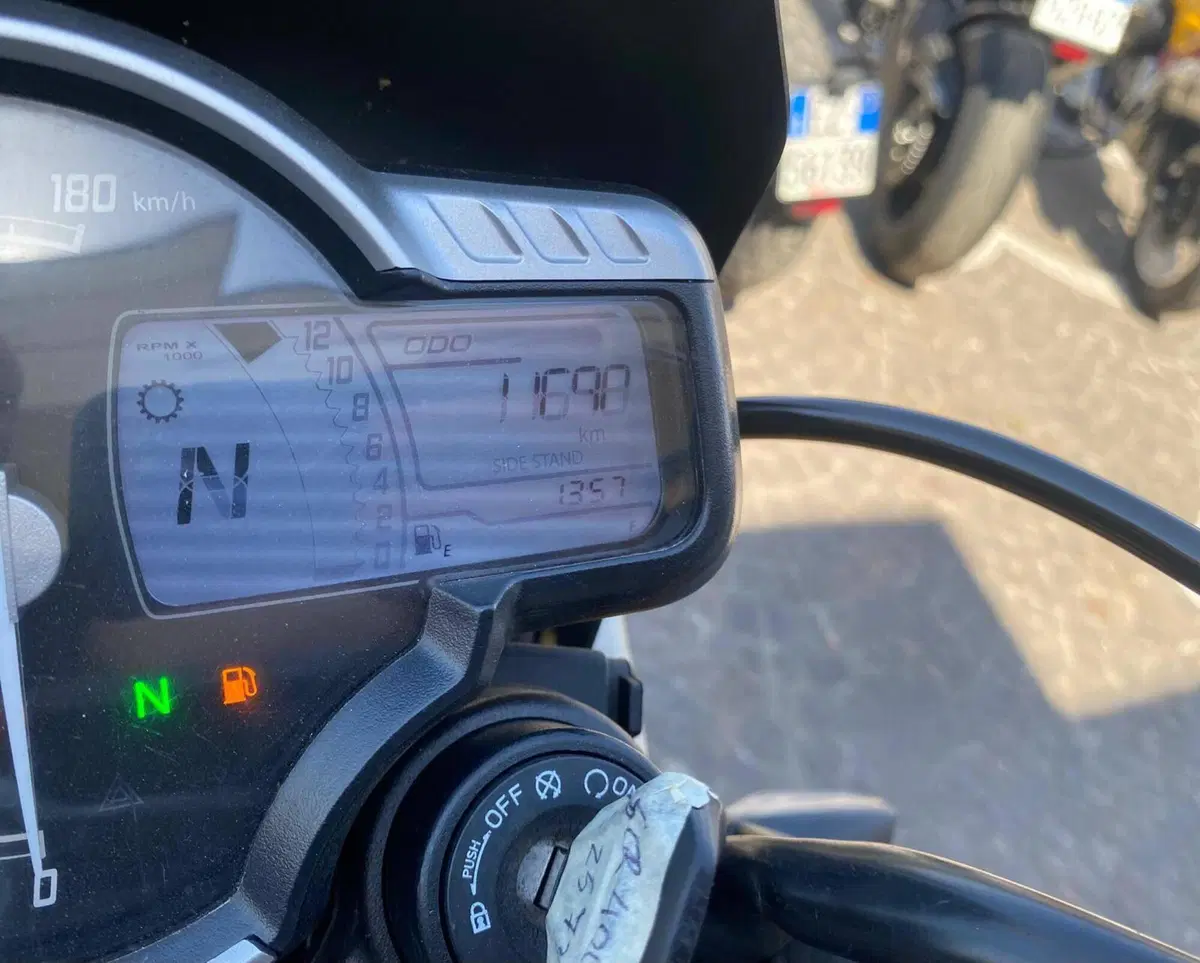 Triumph Scrambler 400 X (2024 - 26) (3)