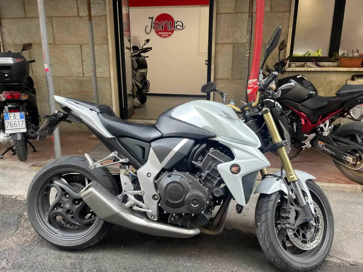 Honda CB 1000 R (2011 - 14) (2)