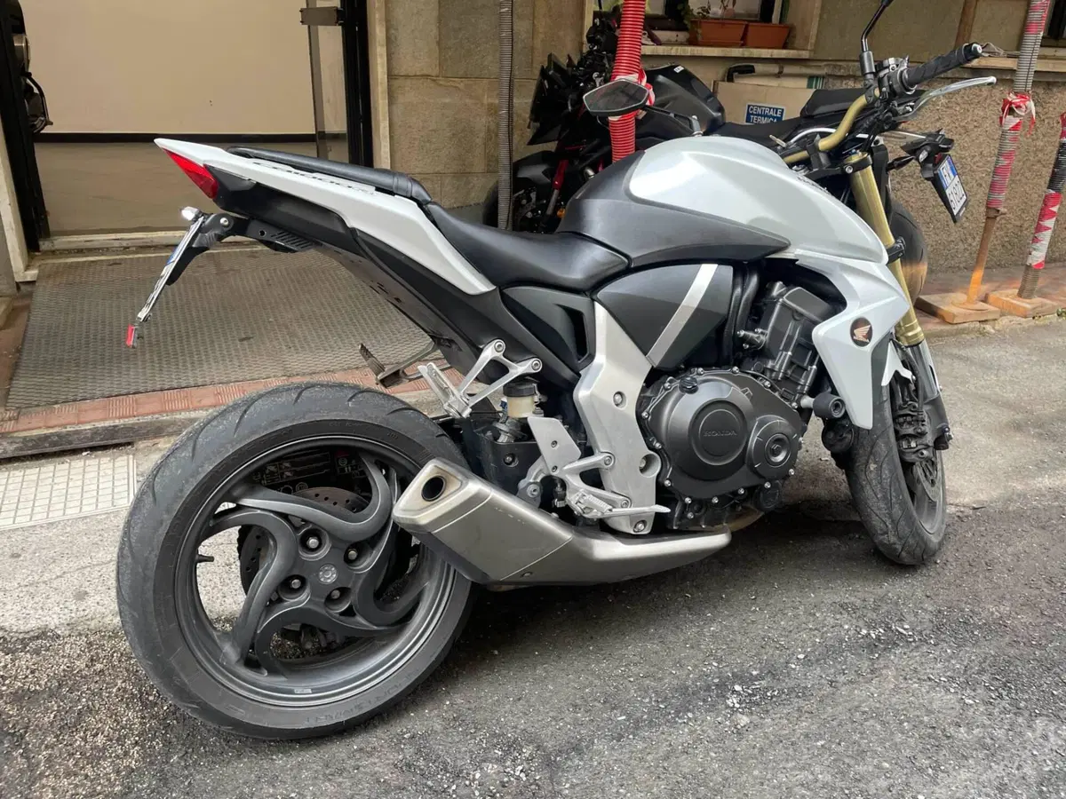 Honda CB 1000 R (2011 - 14) (4)