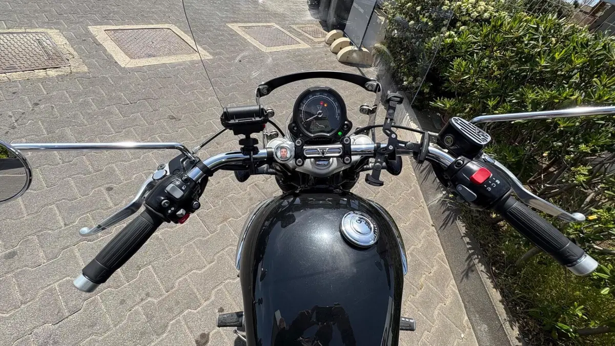 Triumph Bonneville Speedmaster 1200 (2021 - 25) (9)