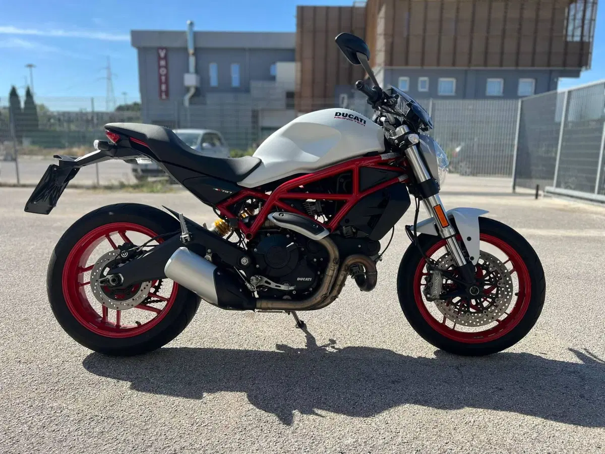 Ducati Monster 797 (2019 - 20) (3)