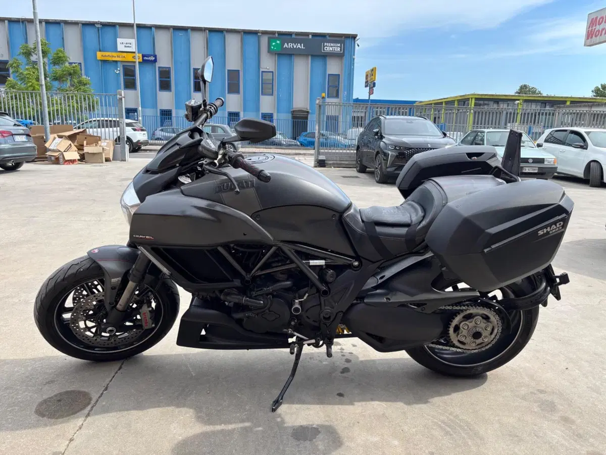 Ducati Diavel 1200 Carbon (2017 - 18) (5)
