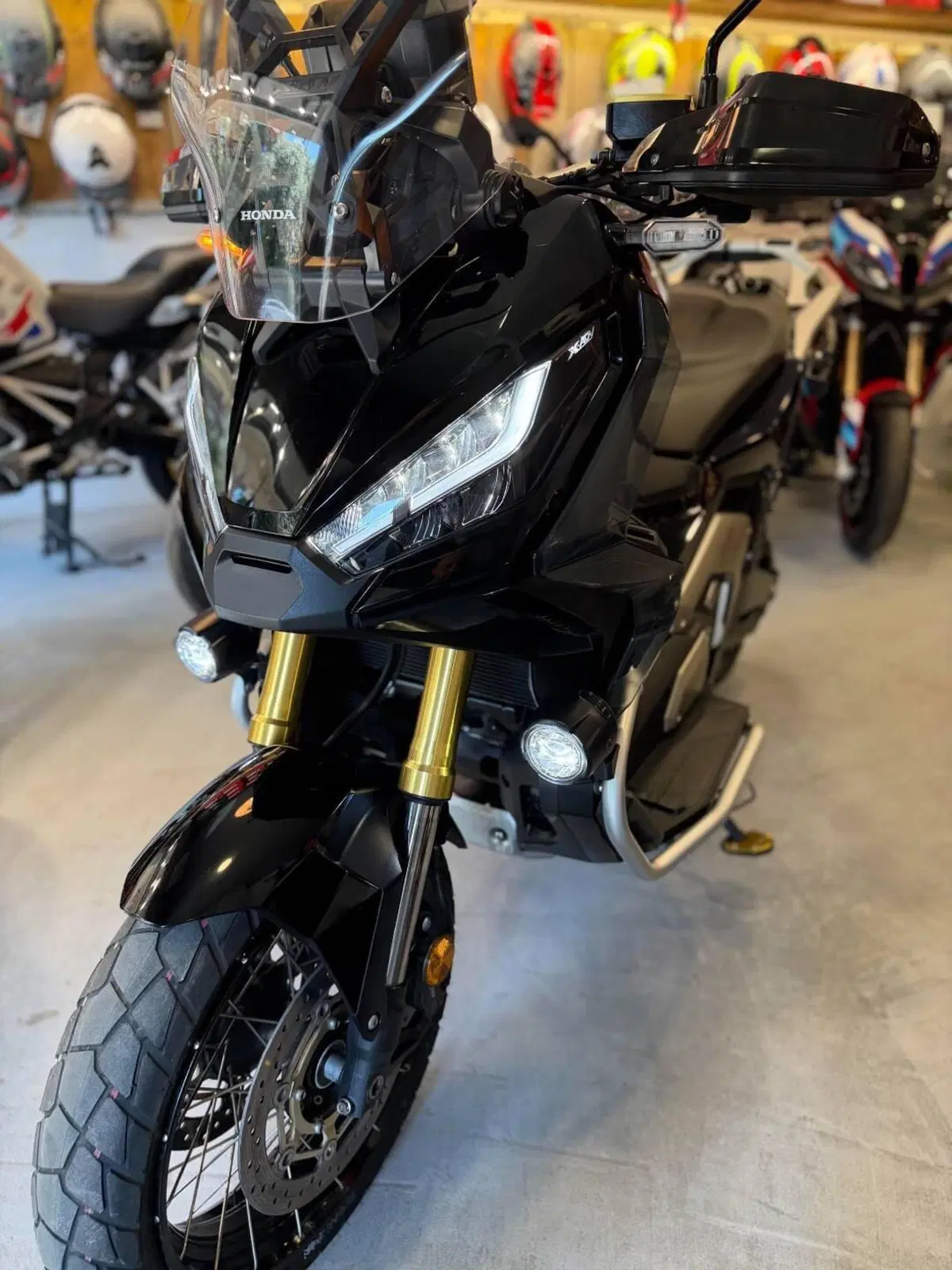 Honda X-ADV 750 DCT Travel (2021 - 24) (3)