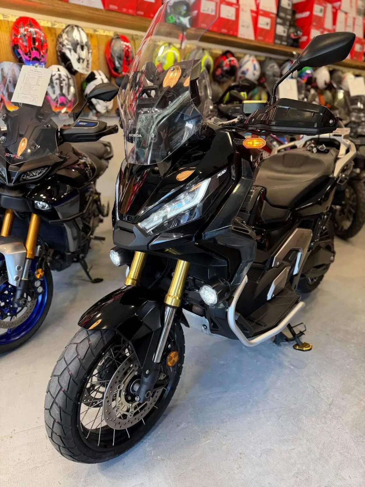 Honda X-ADV 750 DCT Travel (2021 - 24) (5)