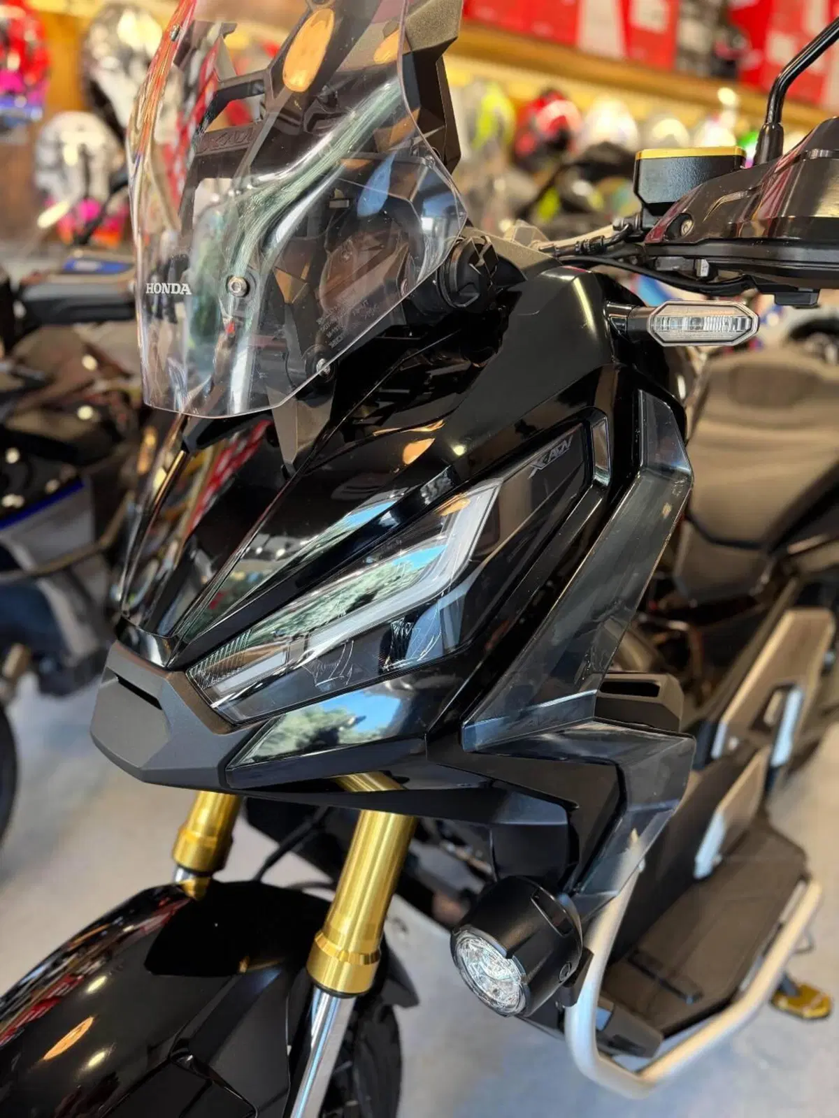 Honda X-ADV 750 DCT Travel (2021 - 24) (7)