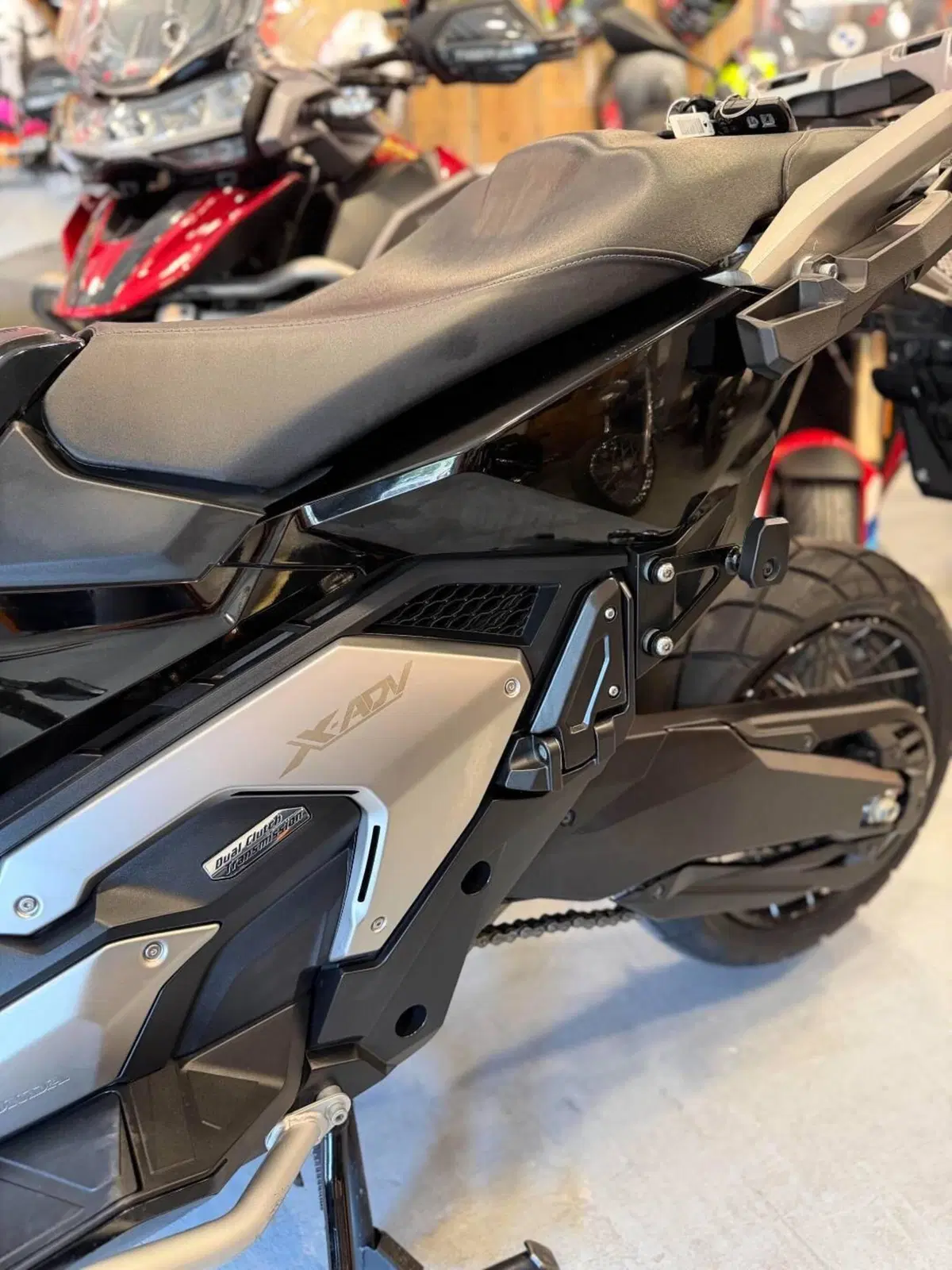 Honda X-ADV 750 DCT Travel (2021 - 24) (13)
