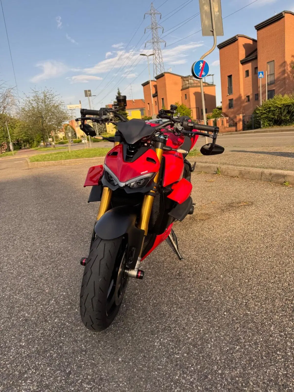 Ducati Streetfighter V4 1100 S (2020) (3)