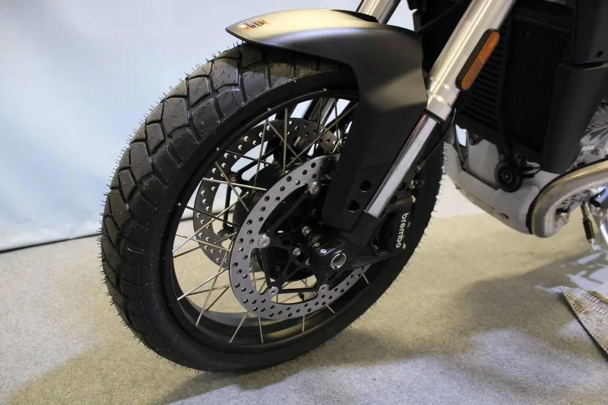 Moto Guzzi Stelvio PFF (2024 - 26) (13)