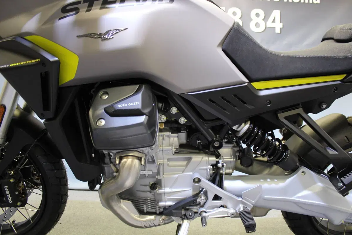 Moto Guzzi Stelvio PFF (2024 - 26) (15)