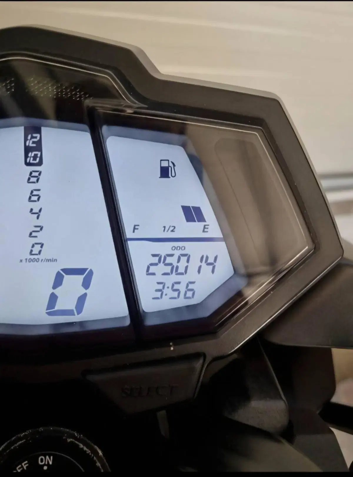 Yamaha MT-125 (2014 - 16) (6)
