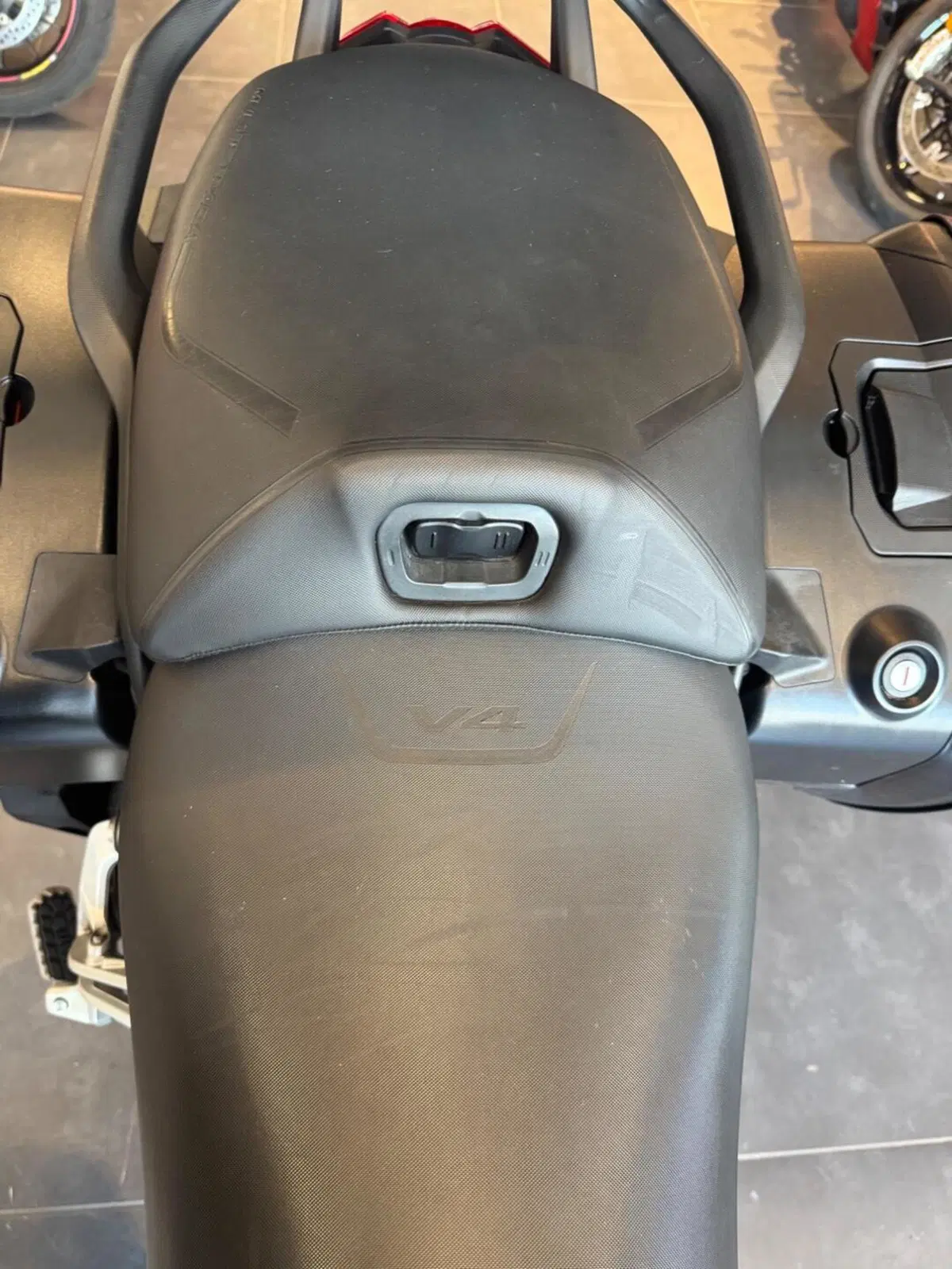 Ducati Multistrada V4 S (2021 - 24) (12)