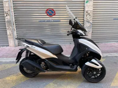 Piaggio Mp3 300 ie Yourban ERL (2011 - 17) usata
