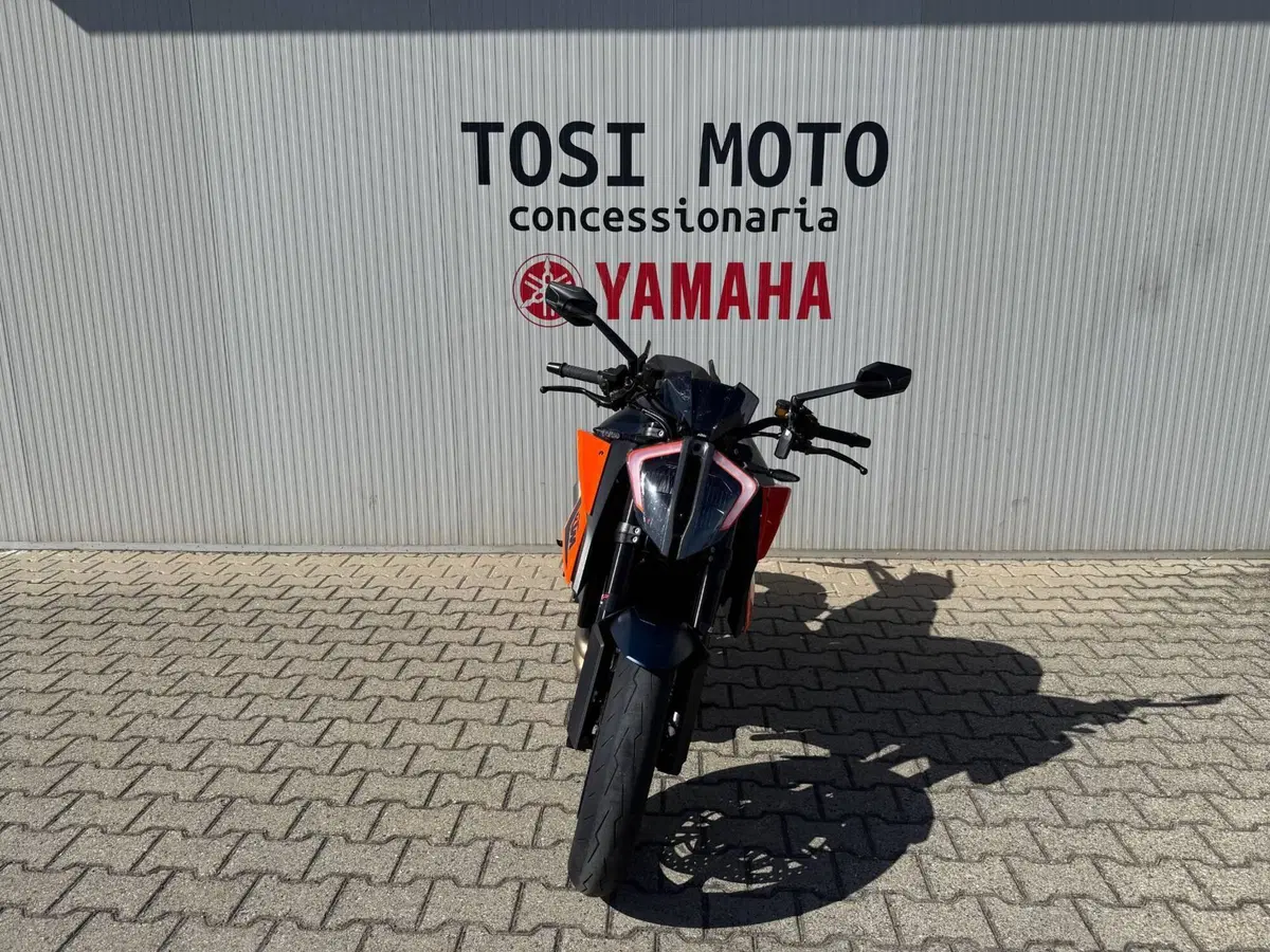 KTM 1290 Super Duke R (2021) (4)