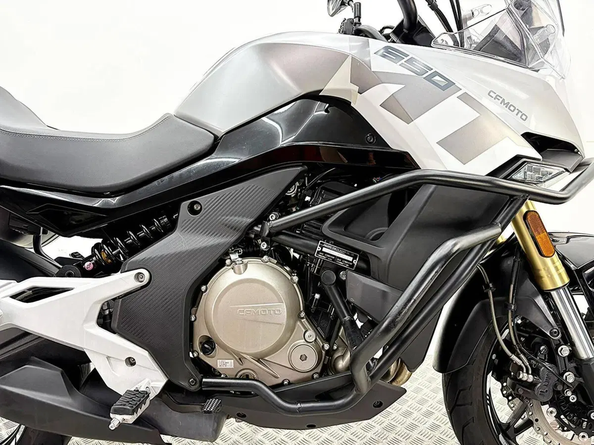 CFMOTO 650MT (2021 - 24) (8)