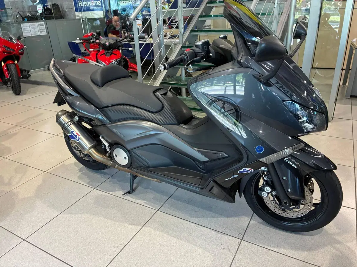 Yamaha T-Max 530 ABS (2012 - 14) (2)
