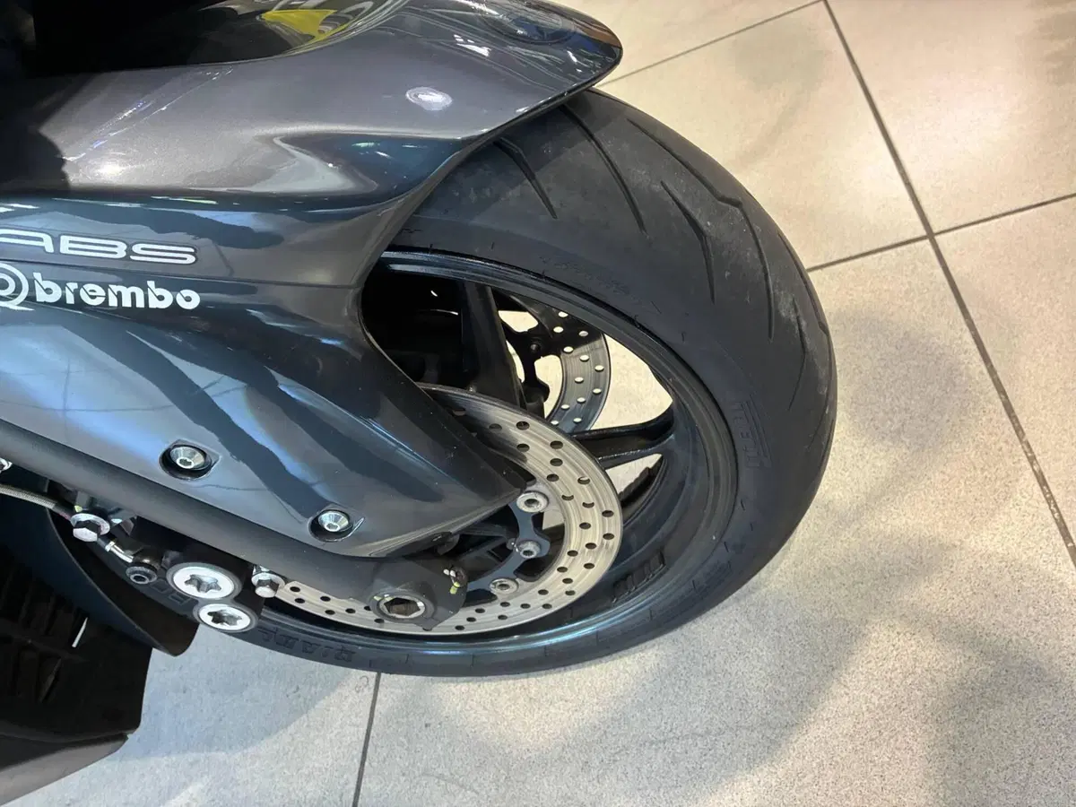 Yamaha T-Max 530 ABS (2012 - 14) (4)