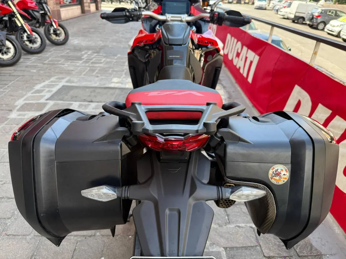 Ducati Multistrada V4 Pikes Peak (2021 - 24) (16)