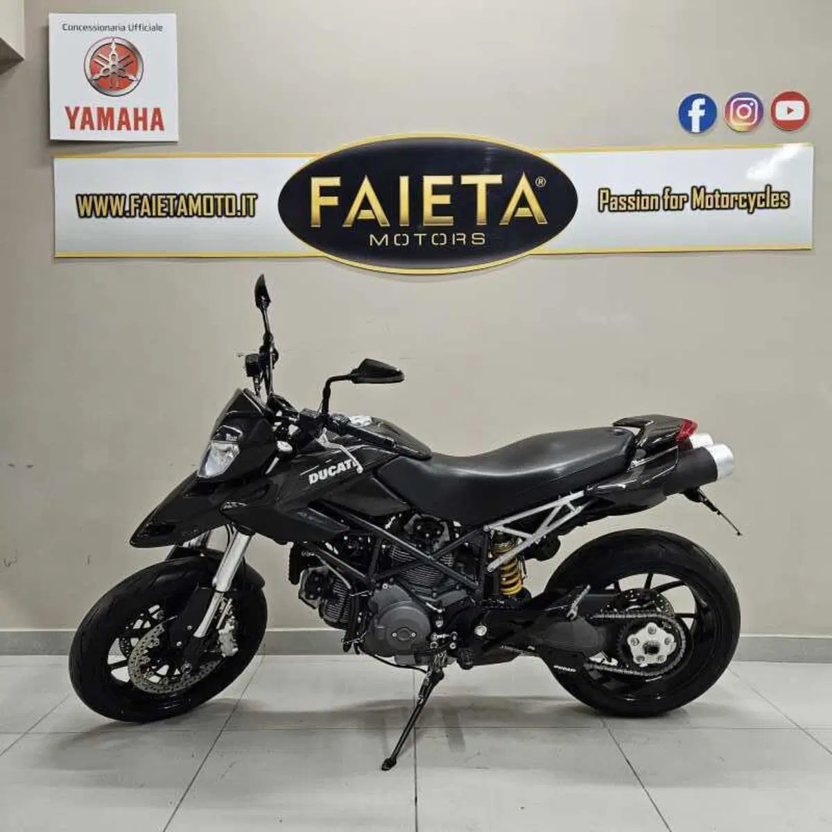 Ducati Hypermotard 796 (2012)