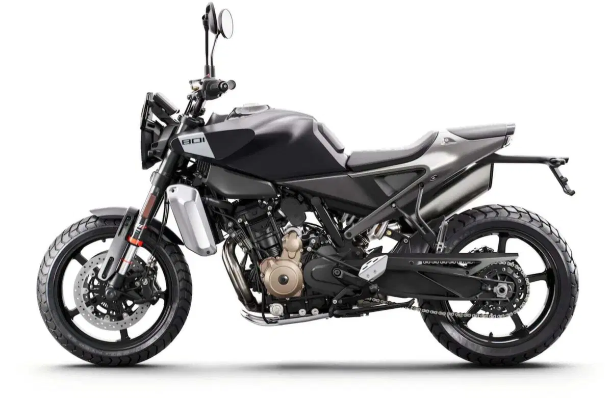 Husqvarna Svartpilen 801 (2024 - 26) (4)