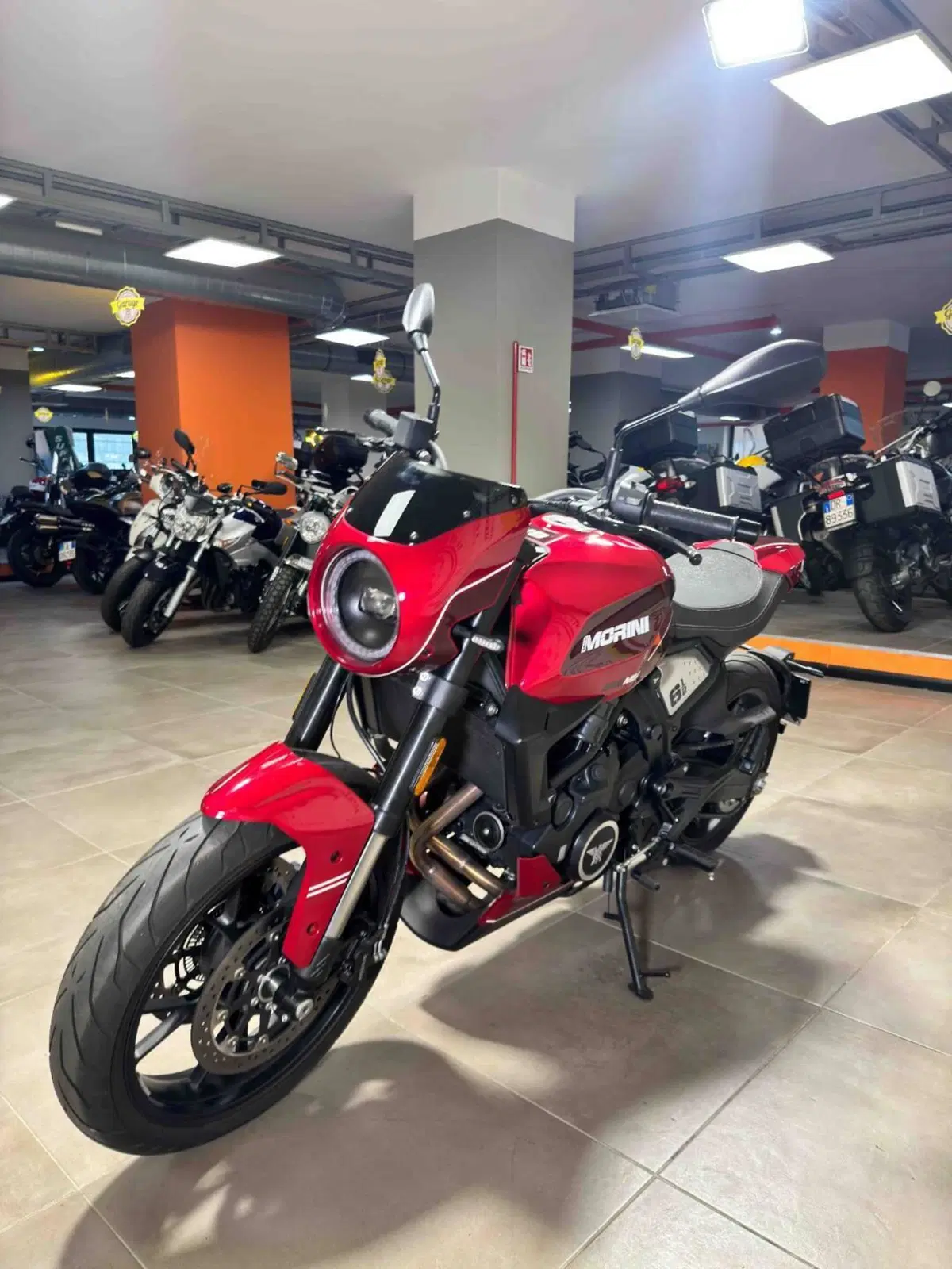 Moto Morini SEIEMMEZZO STR (2022 - 26) (3)