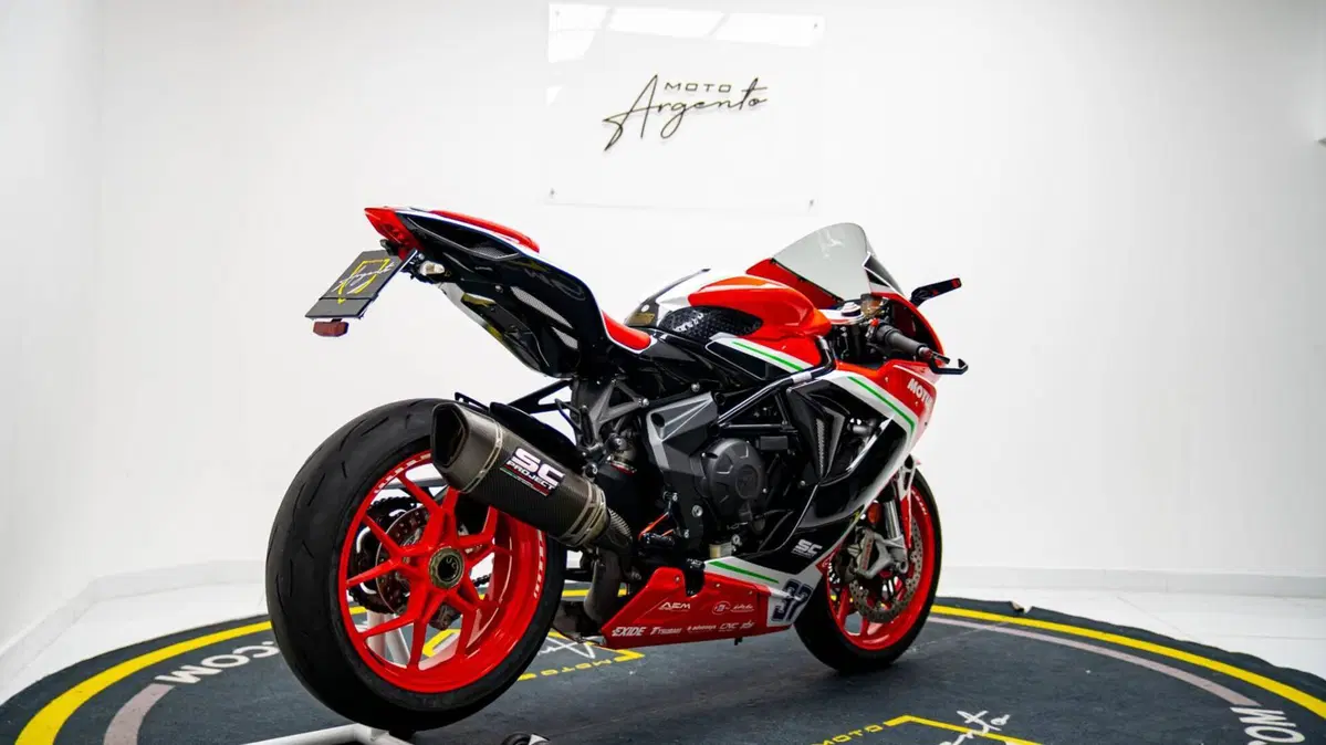 MV Agusta F3 675 RC (2019) (6)