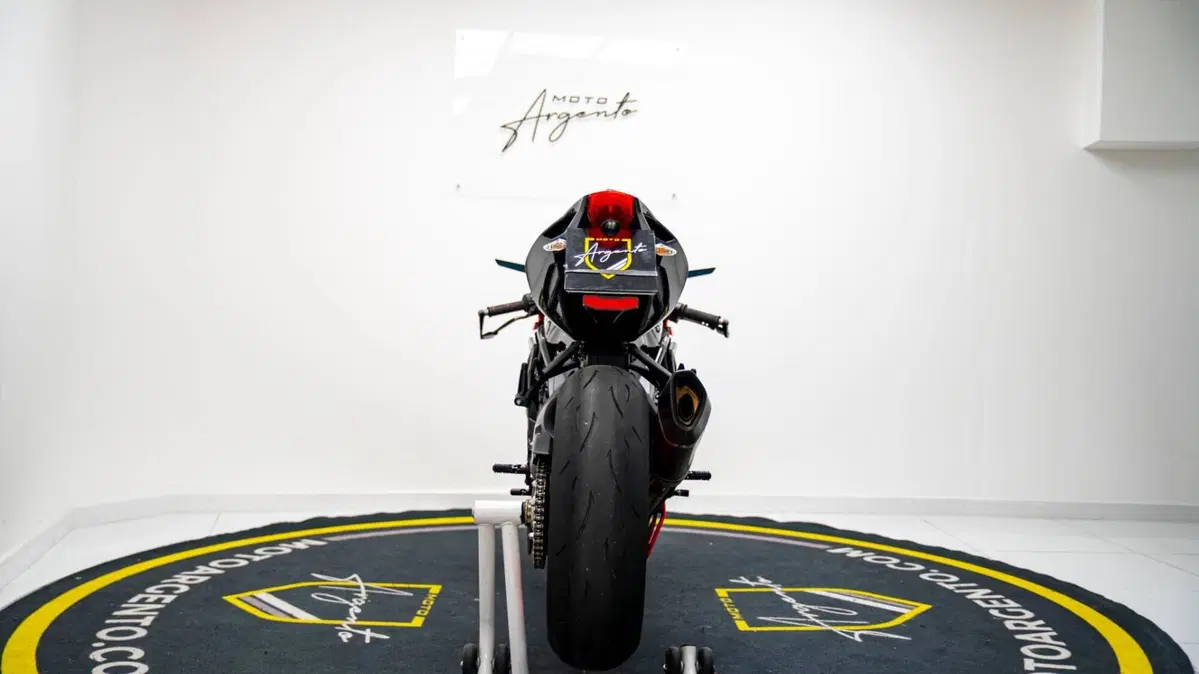 MV Agusta F3 675 RC (2019) (7)