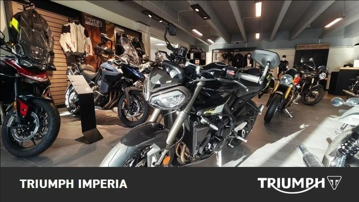 Triumph Street Triple 765 RS (2023 - 26) (4)