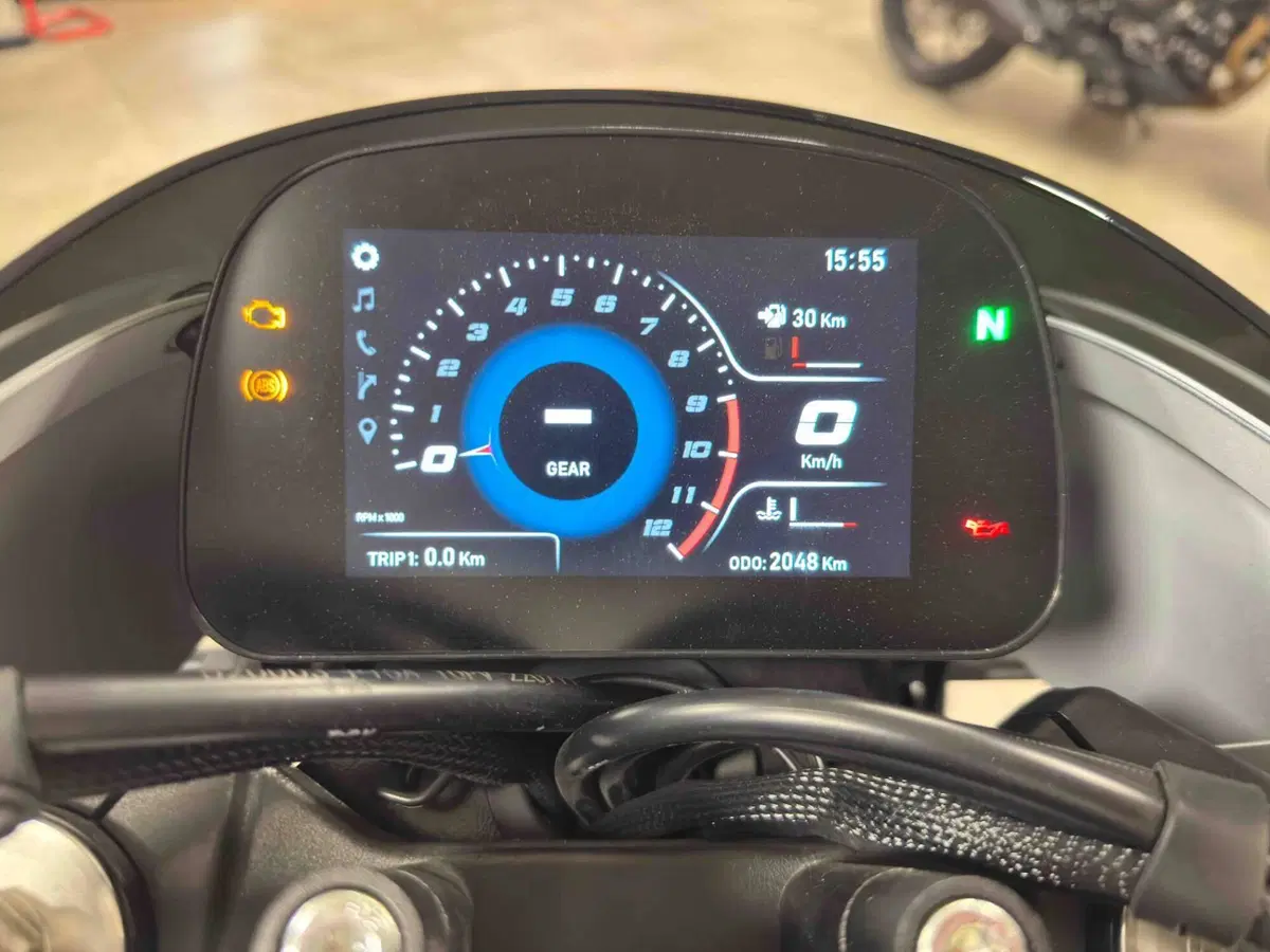 Moto Morini SEIEMMEZZO STR (2022 - 26) (5)