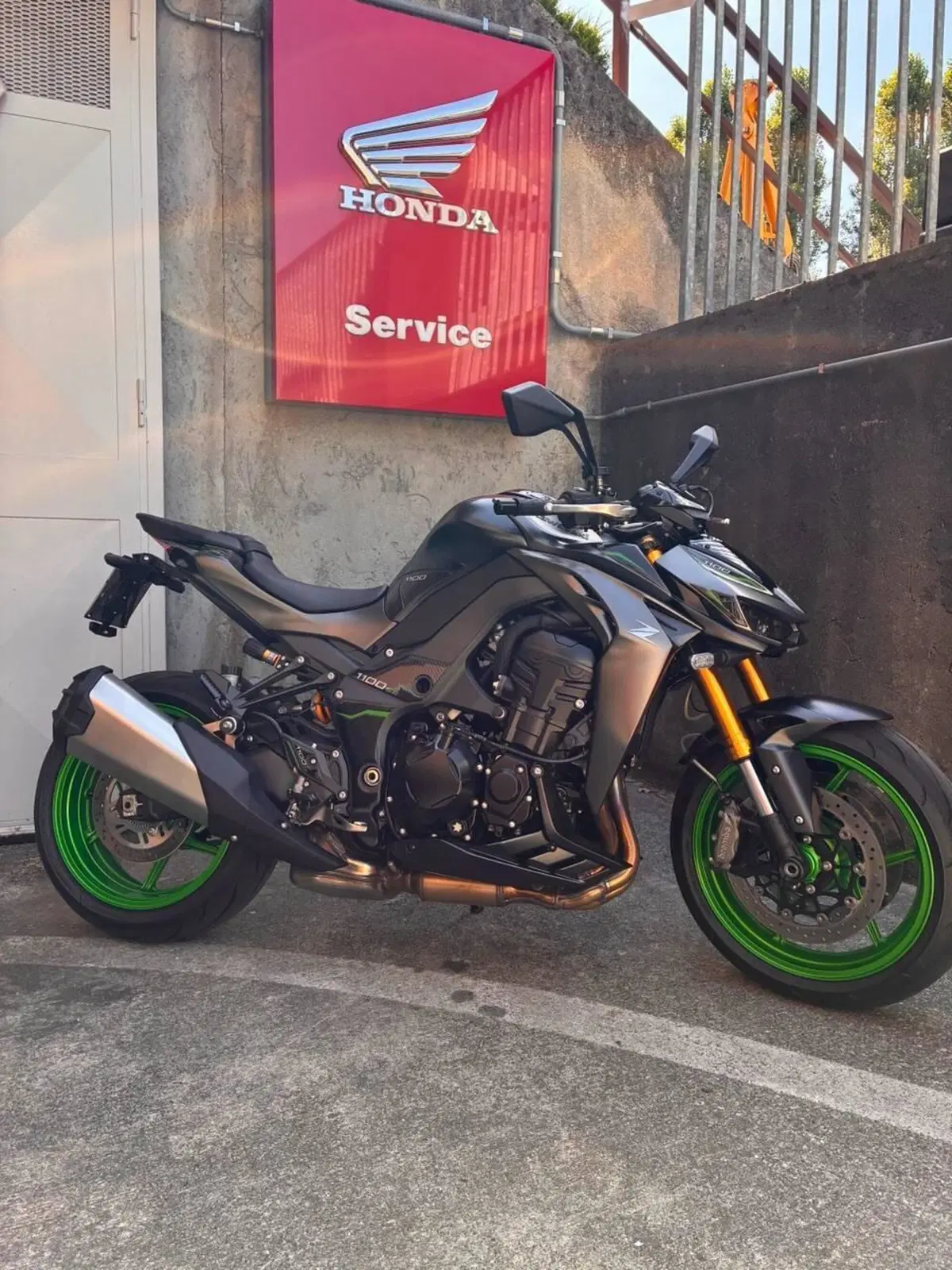Kawasaki Z 1100 SE (2026) (2)
