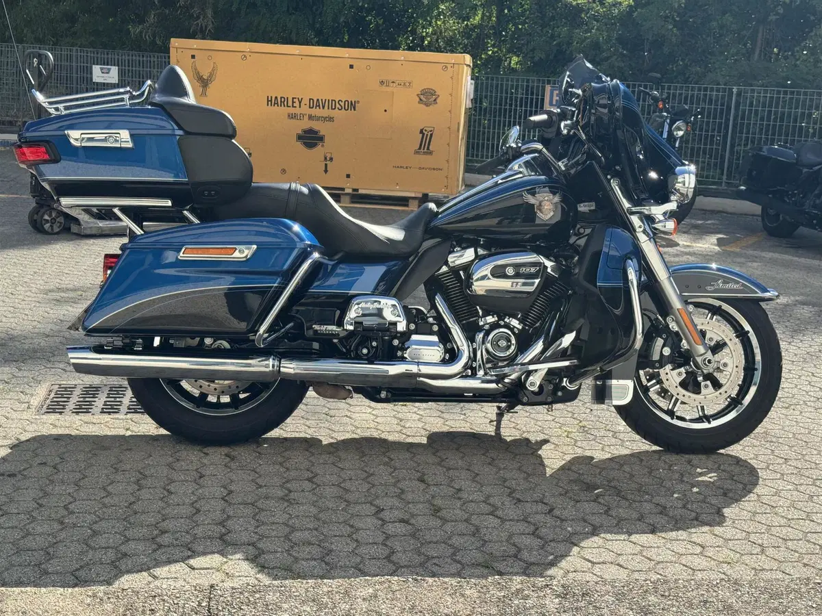 Harley-Davidson 107 Electra Glide Ultra Limited (2017 - 18) - FLHTK (2)