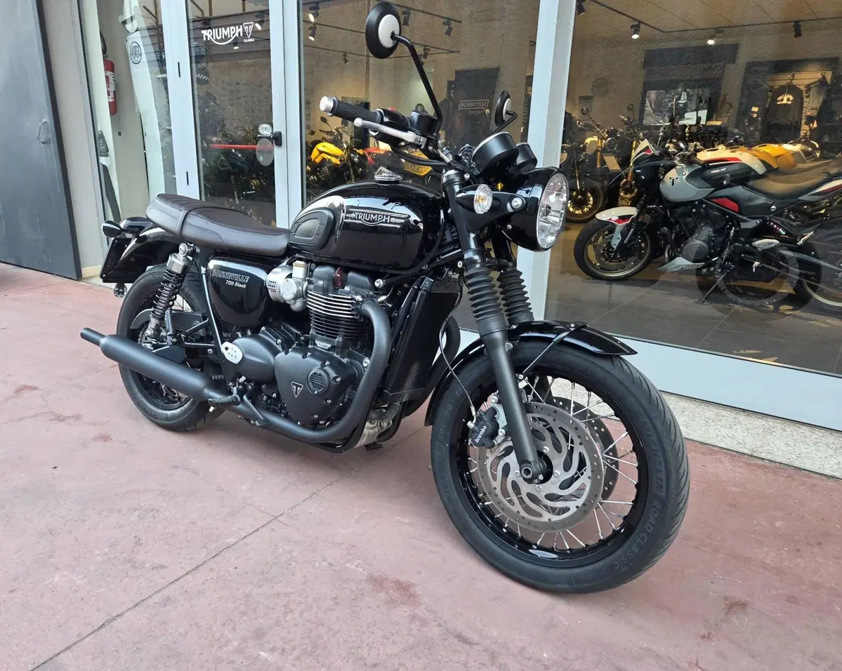 Triumph Bonneville T120 Black (2021 - 25)