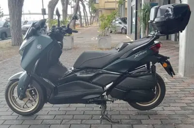 Yamaha X-Max 300 Tech Max (2021 - 24) usata