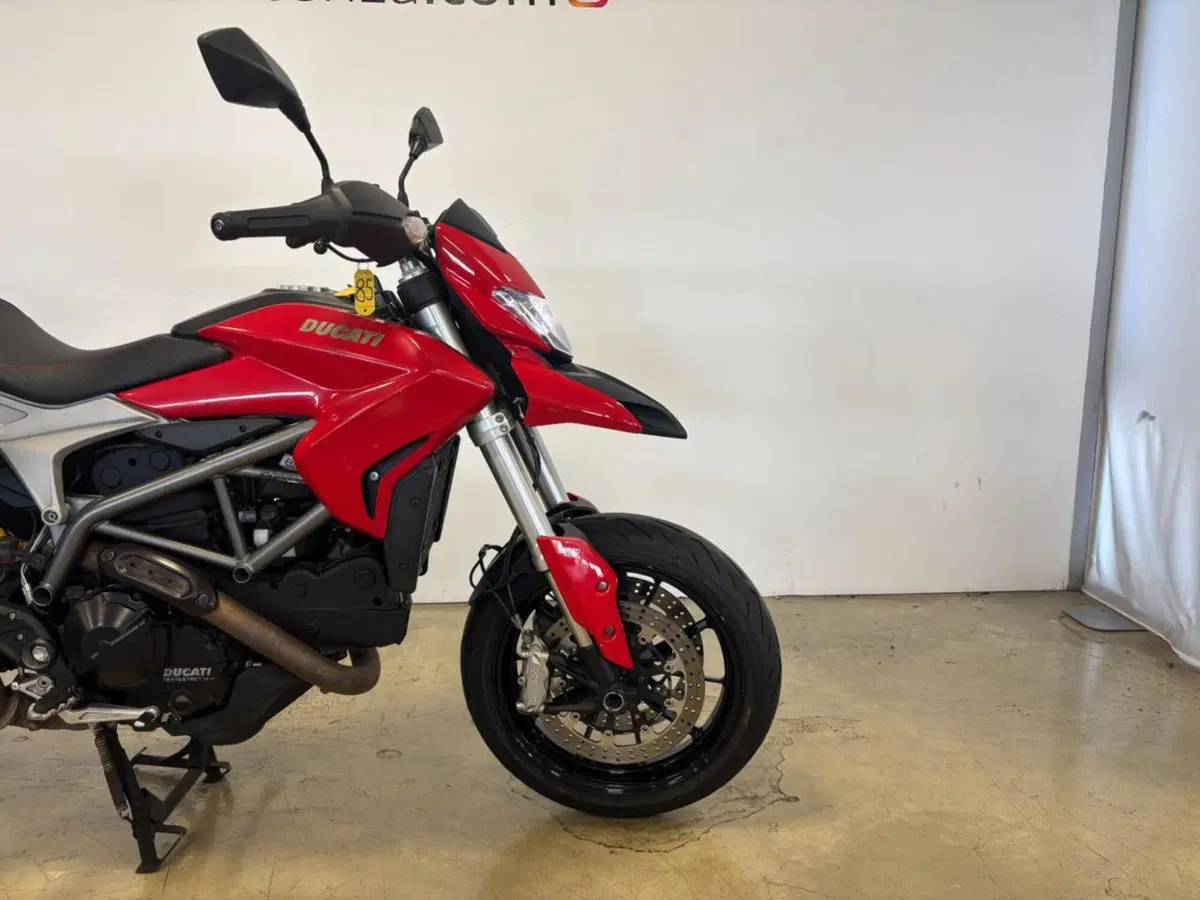 Ducati Hyperstrada 821 (2013 - 15) (4)
