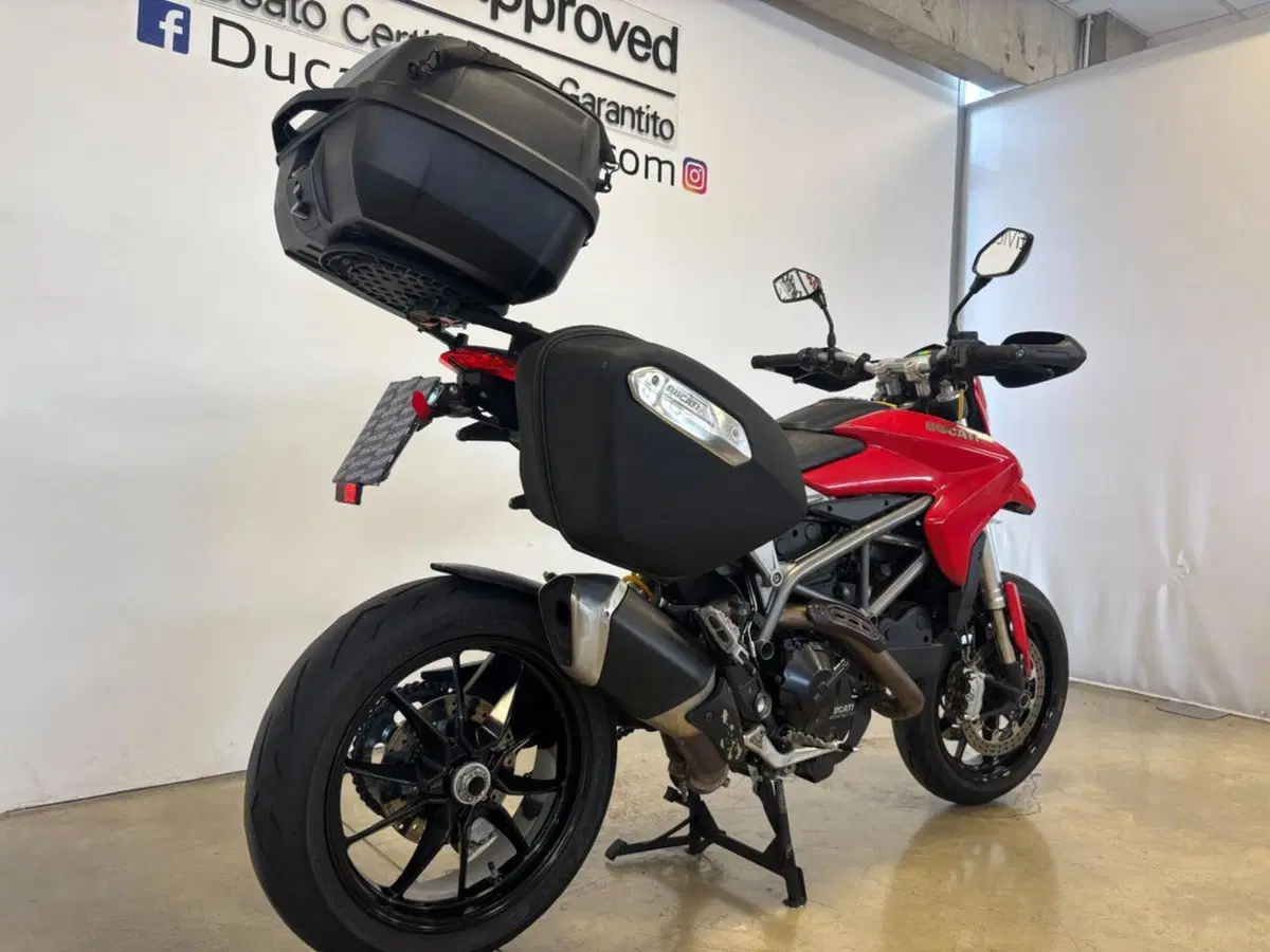 Ducati Hyperstrada 821 (2013 - 15) (6)