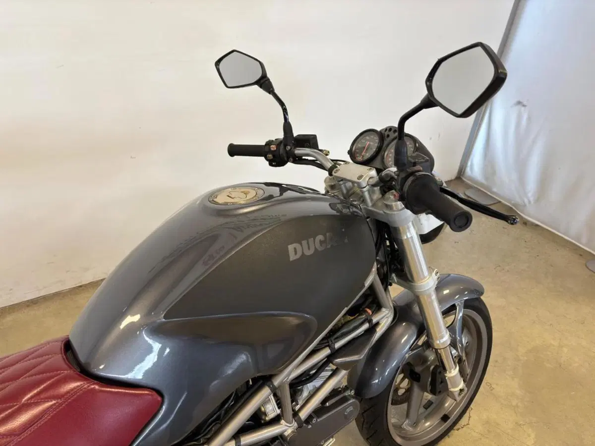 Ducati Monster 600 (1994 - 02) (6)