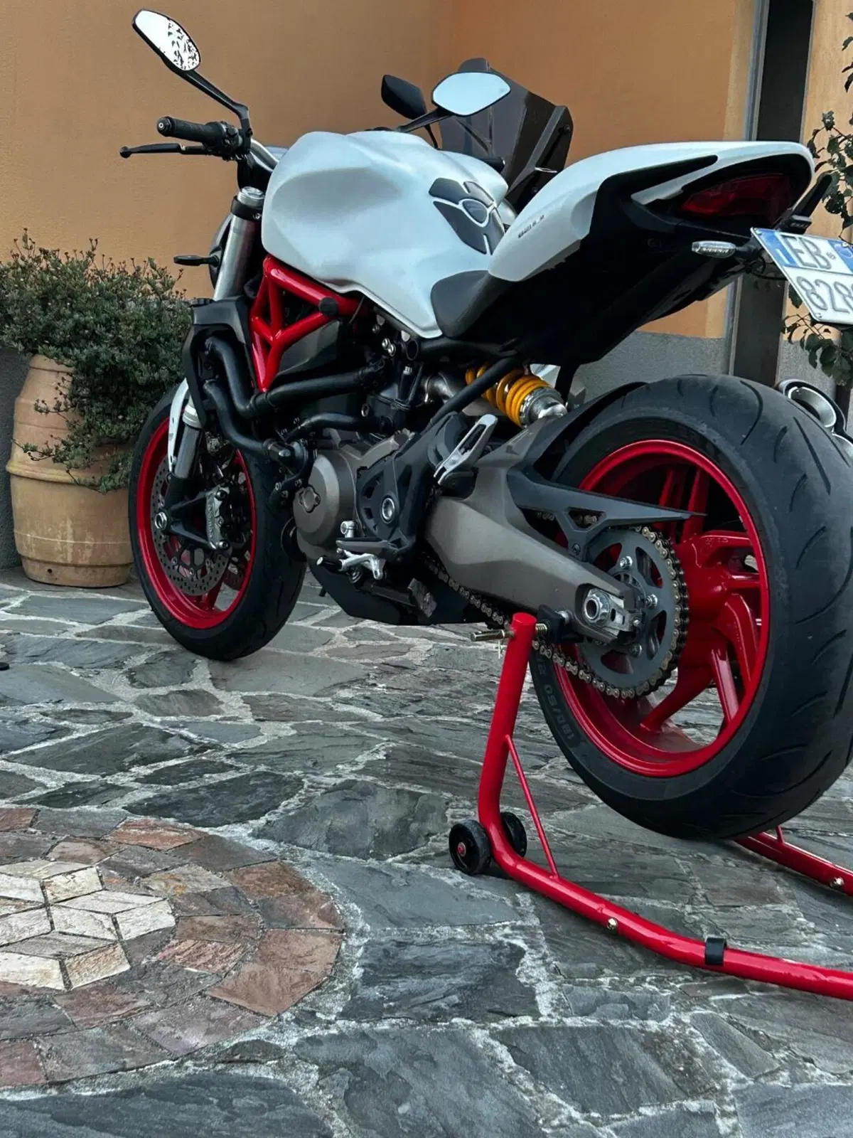 Ducati Monster 821 ABS (2014 - 17) (4)