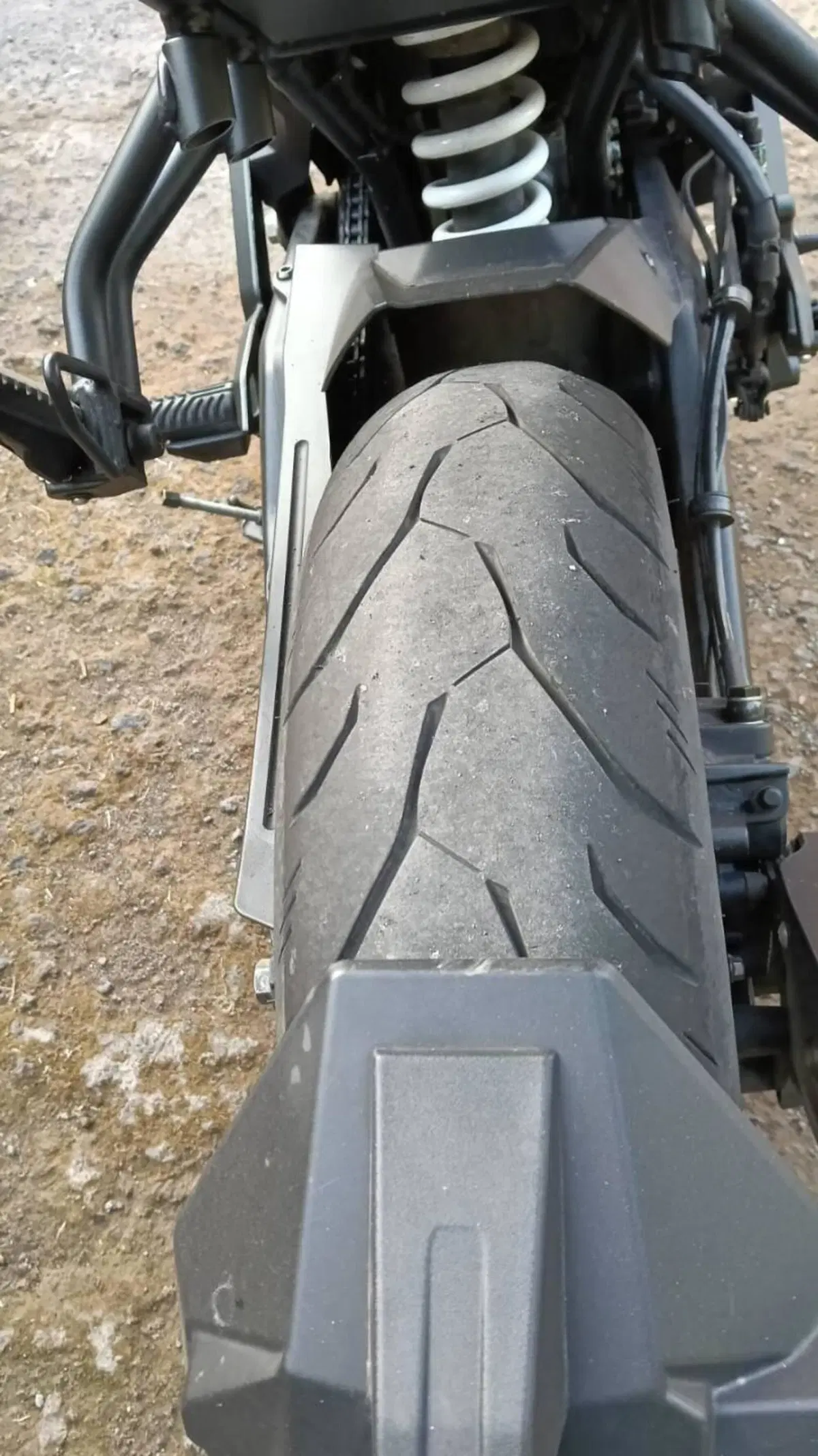 CFMOTO 300NK (2021 - 26) (5)