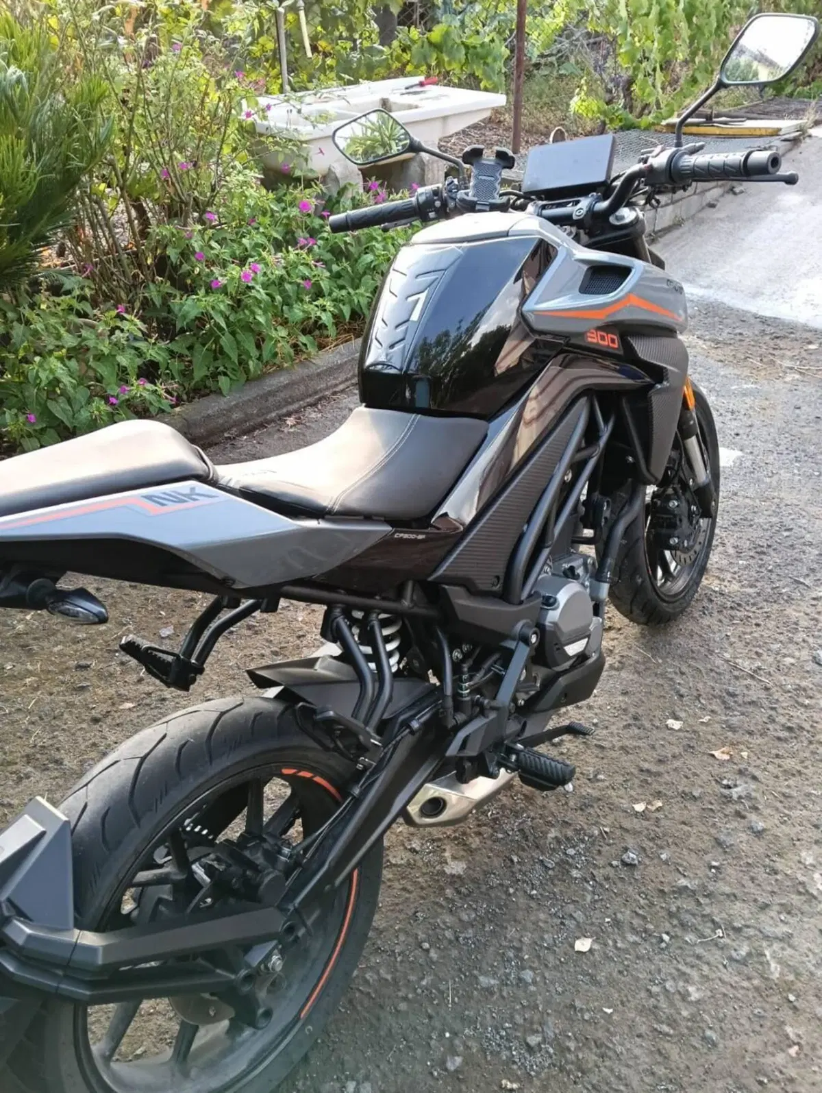 CFMOTO 300NK (2021 - 26) (6)